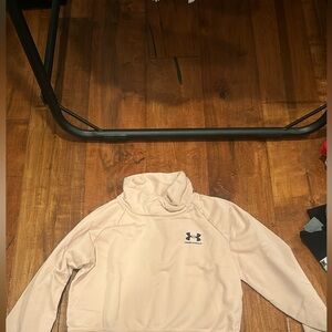 Cropped Under Armour cowl neck pullover